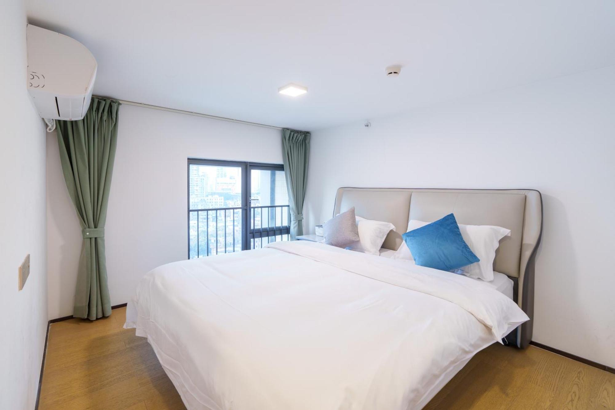 Sunny International Apartment From Beijing Road Гуанчжоу Екстер'єр фото